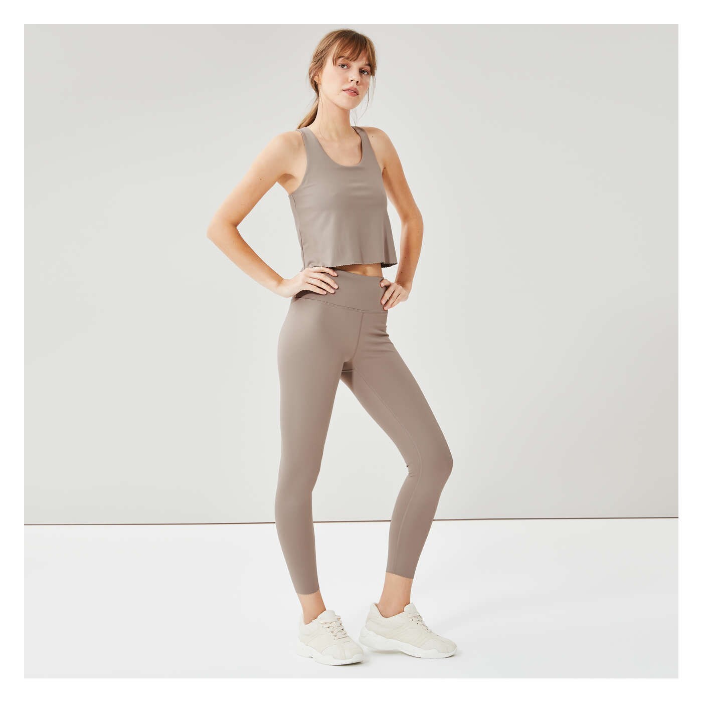 Scalloped Legging in Light Khaki Brown from Joe Fresh